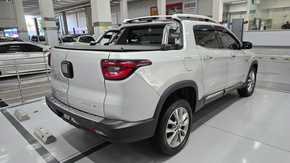fiat toro 2.0 16v turbo diesel volcano 4wd at9 4p automatico 201913