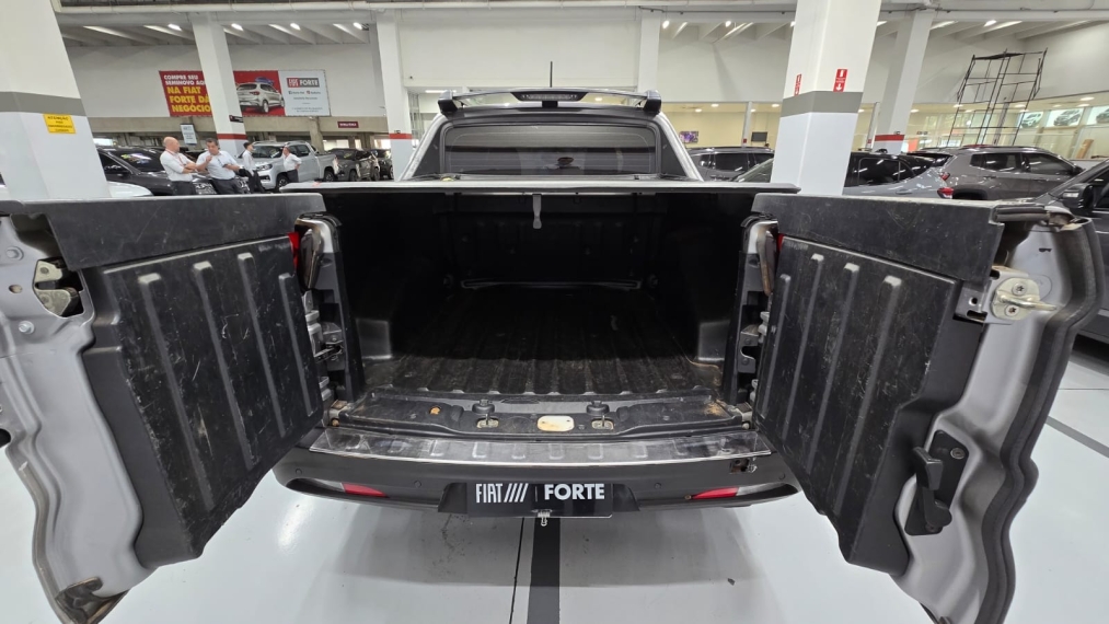 fiat toro 1.8 16v evo flex freedom at6 4p automatico 202016