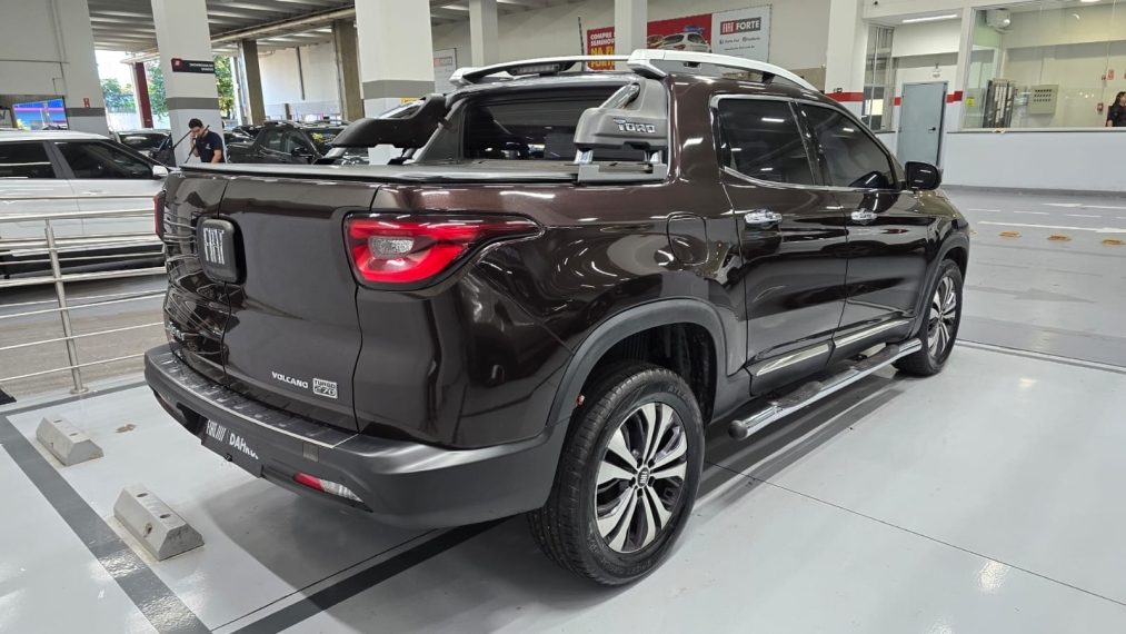 fiat toro 1.3 turbo 270 flex volcano at6 4p automatico 202213