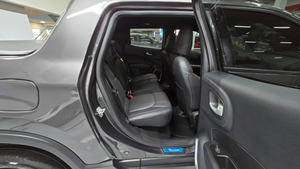 fiat toro 1.3 turbo 270 flex volcano at6 4p automatico 202410