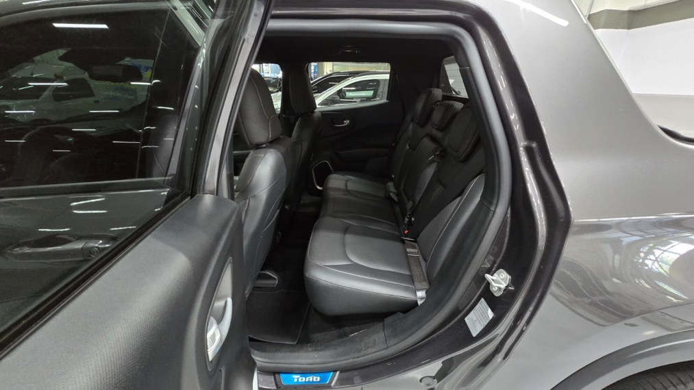fiat toro 1.3 turbo 270 flex volcano at6 4p automatico 202411