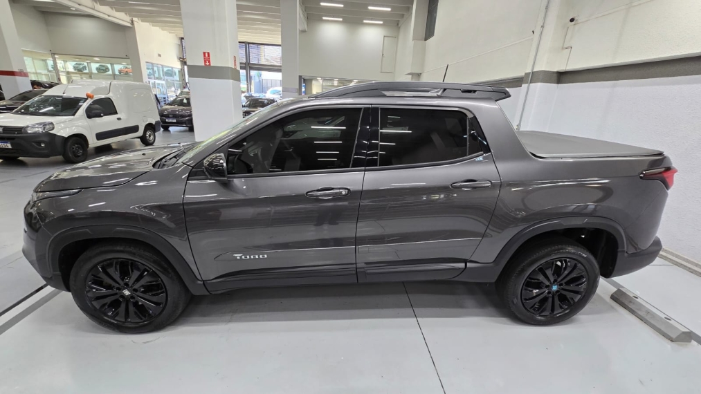 fiat toro 1.3 turbo 270 flex volcano at6 4p automatico 20245