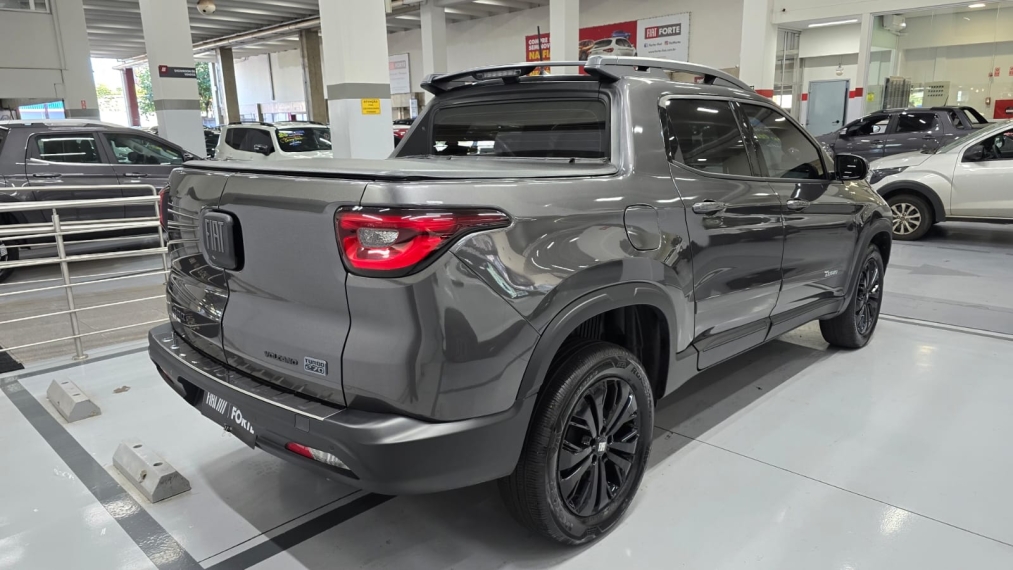 fiat toro 1.3 turbo 270 flex volcano at6 4p automatico 202412