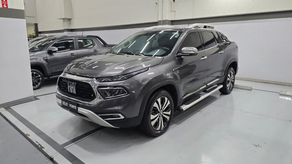 fiat toro 1.3 turbo 270 flex volcano at6 4p automatico 20251