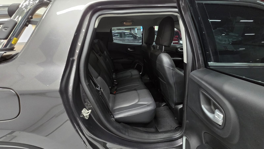 fiat toro 1.3 turbo 270 flex volcano at6 4p automatico 202511