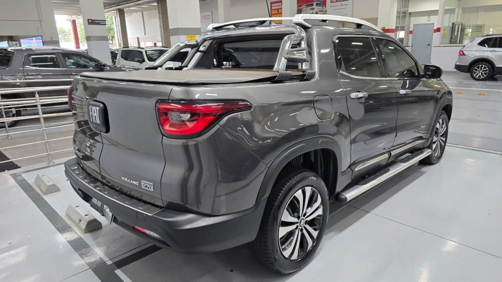 fiat toro 1.3 turbo 270 flex volcano at6 4p automatico 202513