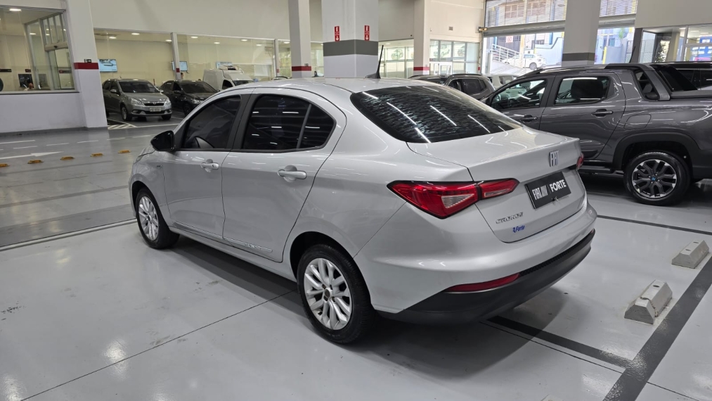 fiat cronos 1.3 firefly flex drive gsr 4p automatico 201915