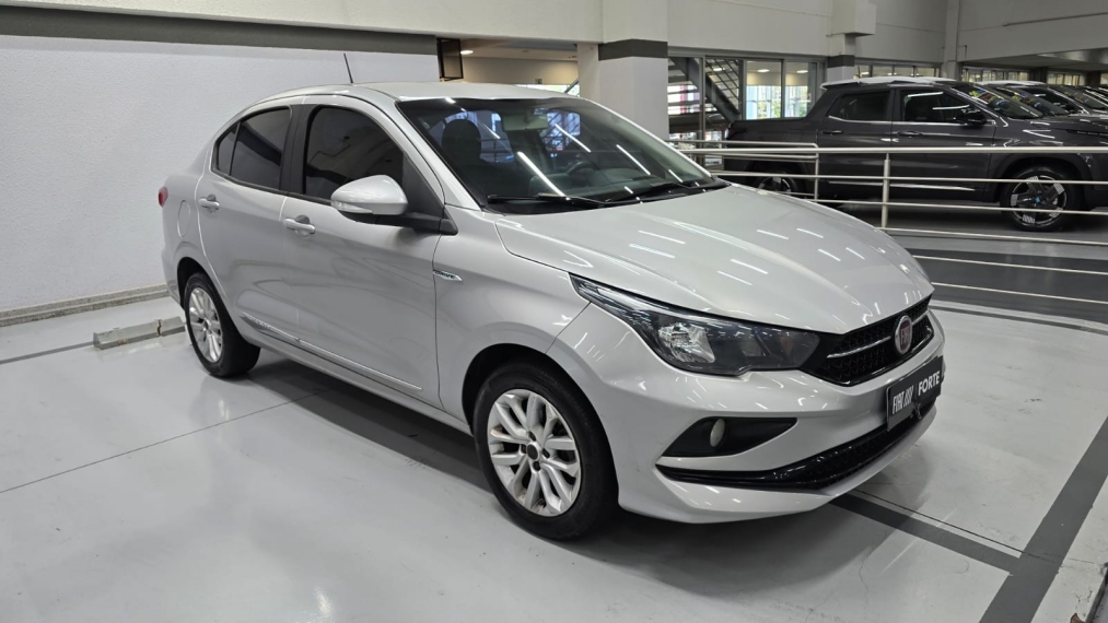 fiat cronos 1.3 firefly flex drive gsr 4p automatico 20193