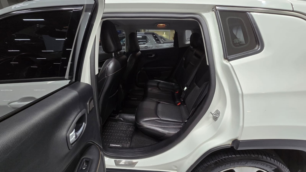 jeep compass 2.0 16v diesel longitude 4x4 automatico 4p 201812