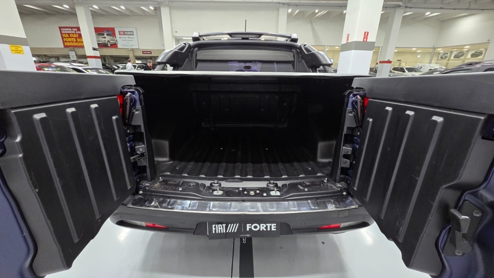 fiat toro 2.0 16v turbo diesel freedom 4wd at9 4p automatico 202016