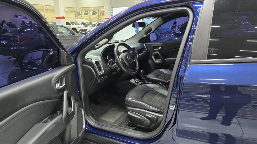 fiat toro 2.0 16v turbo diesel freedom 4wd at9 4p automatico 20206
