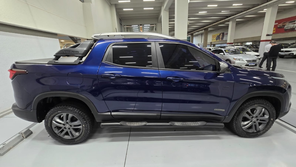fiat toro 2.0 16v turbo diesel freedom 4wd at9 4p automatico 20204