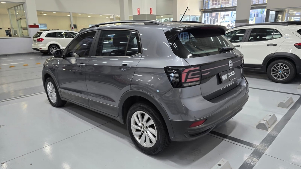 volkswagen t-cross 1.0 200 tsi total flex automatico 4p 202015