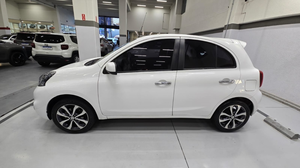 nissan march 1.6 sl 16v flex 4p manual automatico 20165