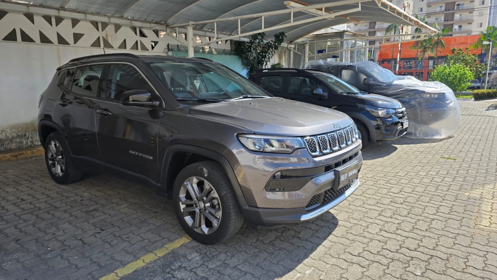 jeep compass 1.3 t270 turbo flex longitude at6 4p automatico 20233
