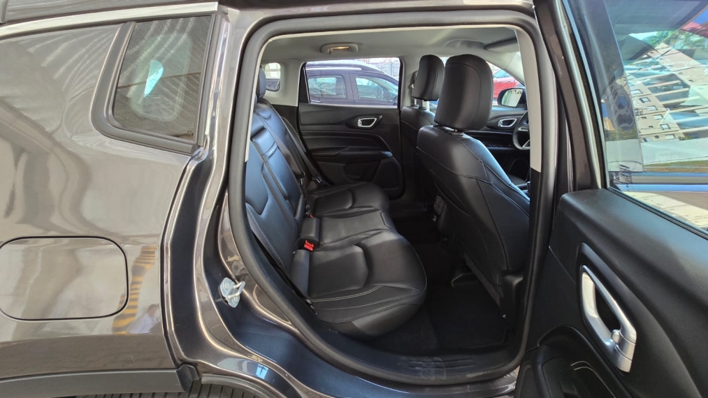 jeep compass 1.3 t270 turbo flex longitude at6 4p automatico 202311