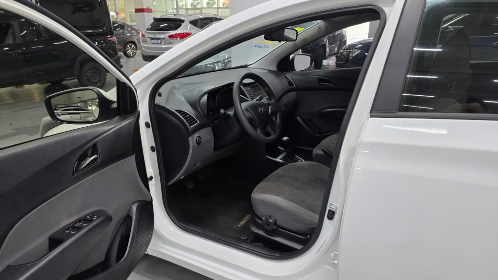 hyundai hb20s 1.0 comfort plus 12v flex 4p manual 20176