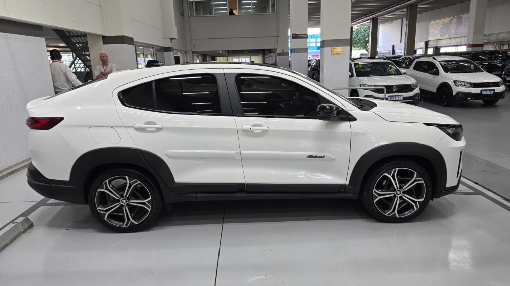 fiat fastback 1.0 turbo 200 flex impetus cvt 2.0 4p automatico 20244