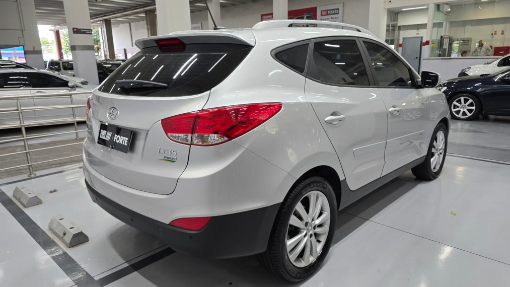 hyundai ix35 2.0 mpfi gls 16v flex 4p automatico 201513