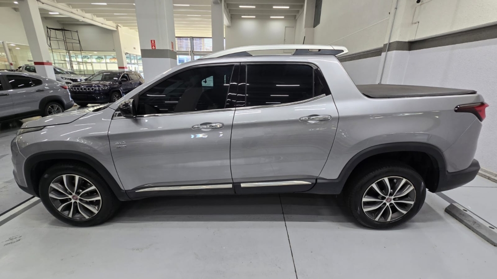 fiat toro 2.0 16v turbo diesel volcano 4wd at9 4p automatico 20205