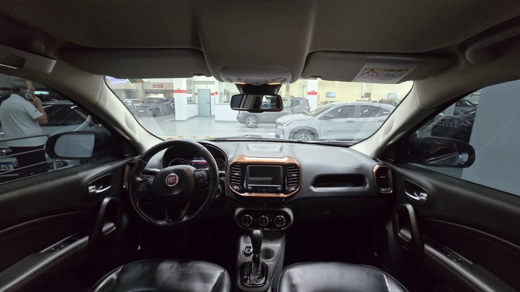 fiat toro 2.0 16v turbo diesel volcano 4wd at9 4p automatico 202010