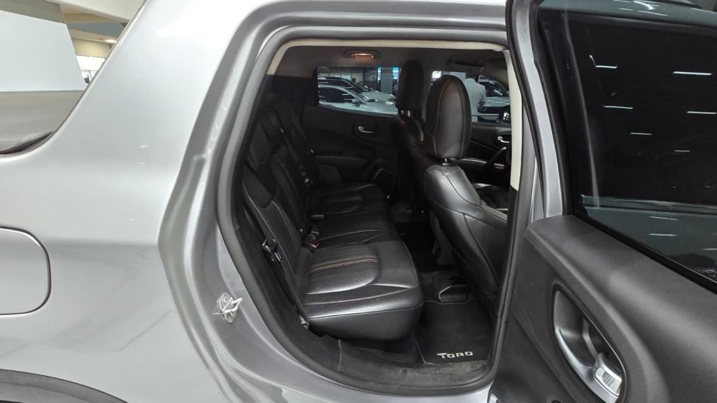 fiat toro 2.0 16v turbo diesel volcano 4wd at9 4p automatico 202011