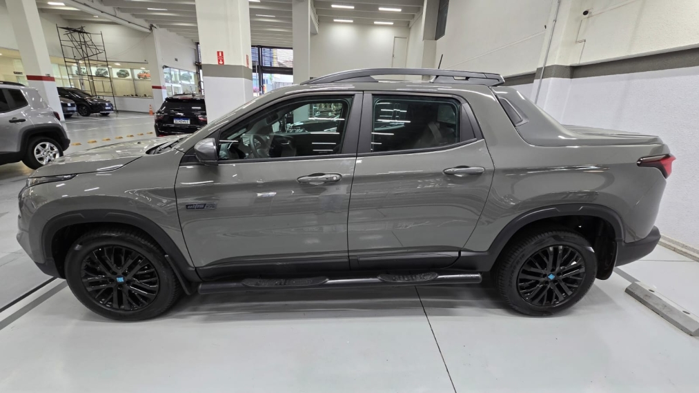 fiat toro 1.3 turbo 270 flex ultra at6 4p automatico 20255