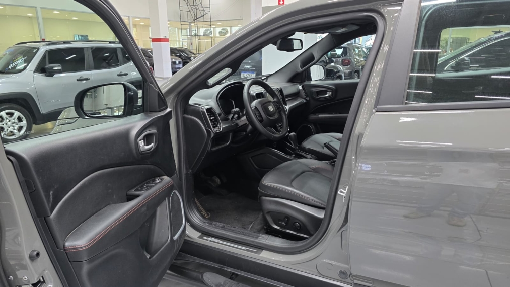 fiat toro 1.3 turbo 270 flex ultra at6 4p automatico 20256
