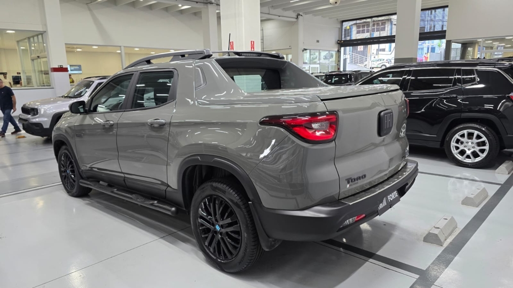 fiat toro 1.3 turbo 270 flex ultra at6 4p automatico 202515