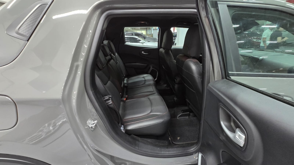 fiat toro 1.3 turbo 270 flex ultra at6 4p automatico 202511