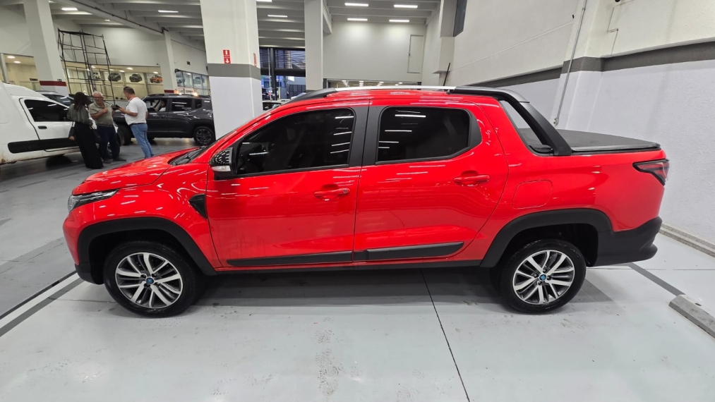 fiat strada 1.3 firefly flex volcano cd cvt 4p automatico 20255