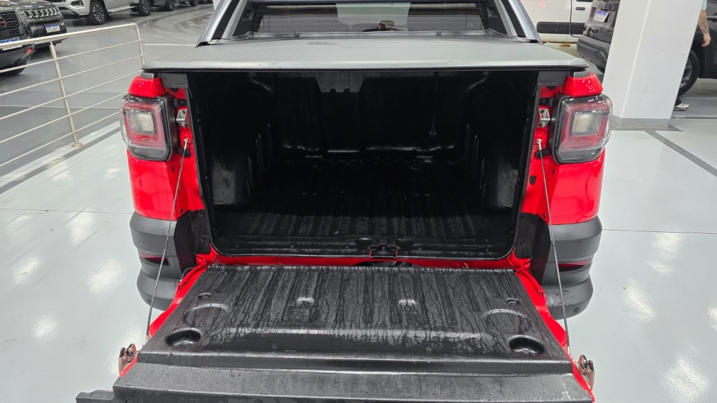fiat strada 1.3 firefly flex volcano cd cvt 4p automatico 202516