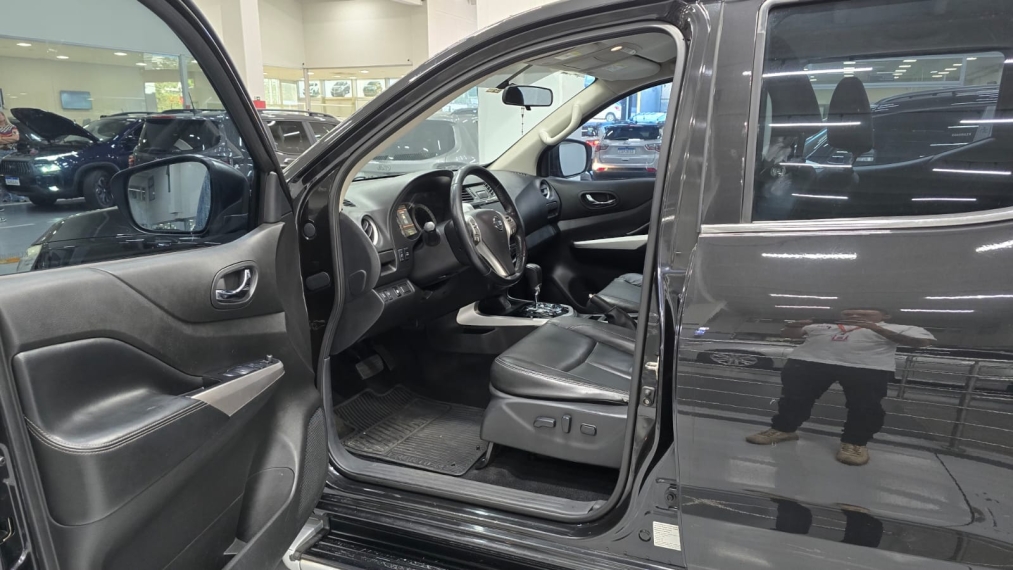 nissan frontier 2.3 16v turbo diesel xe cd 4x4 automatico 4p 20196