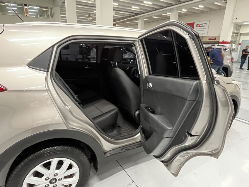 hyundai creta 1.6 16v flex action automatico 4p 202211