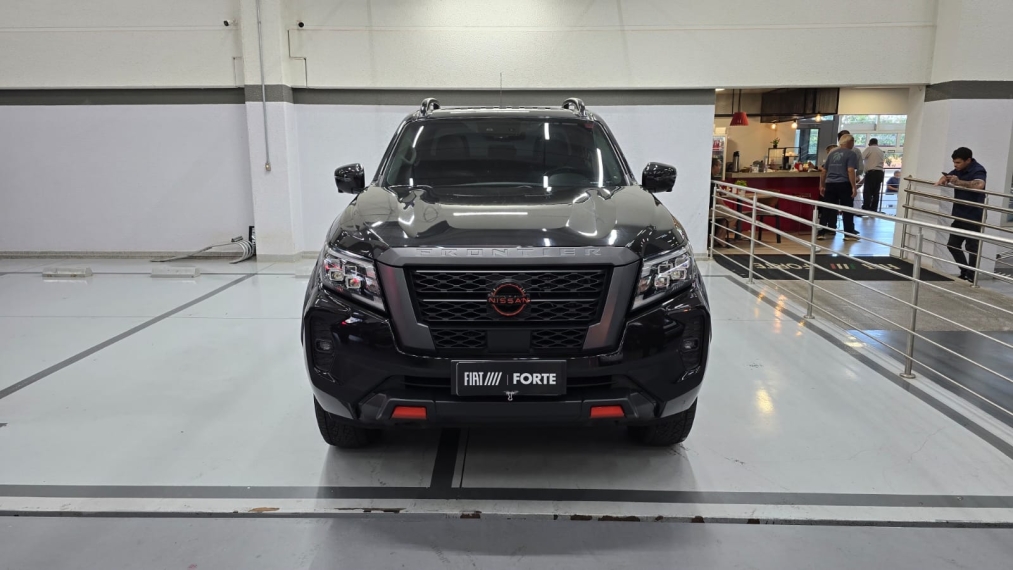 nissan frontier 2.3 16v turbo diesel pro4x cd 4x4 automatico 4p 20242