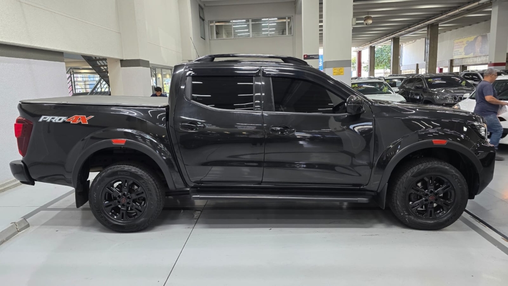 nissan frontier 2.3 16v turbo diesel pro4x cd 4x4 automatico 4p 20244