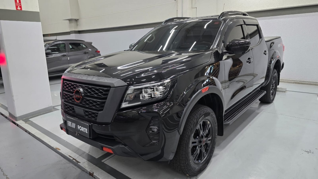 nissan frontier 2.3 16v turbo diesel pro4x cd 4x4 automatico 4p 20241