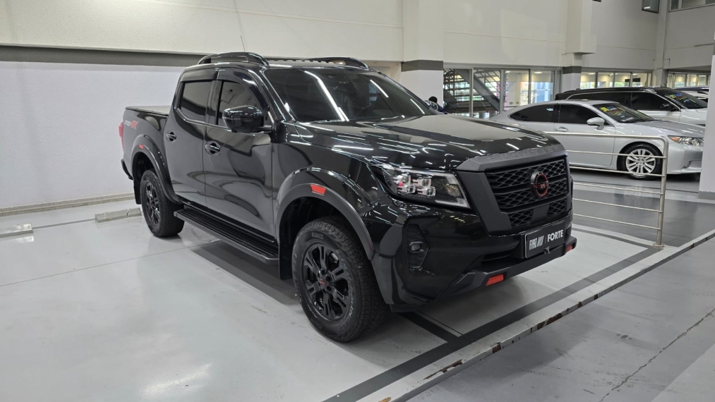 nissan frontier 2.3 16v turbo diesel pro4x cd 4x4 automatico 4p 20243