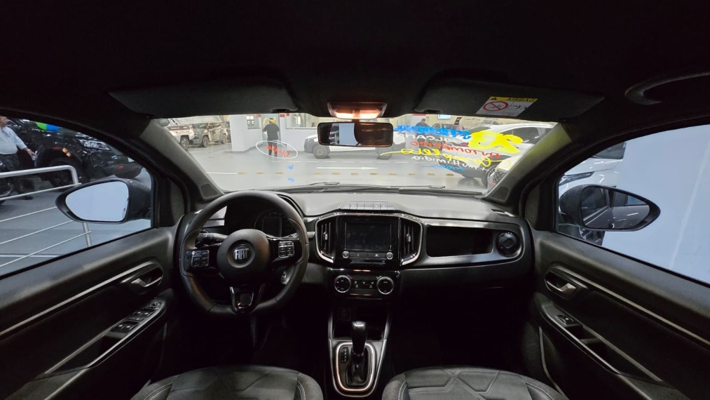 fiat strada 1.3 firefly flex volcano cd cvt 4p automatico 202310