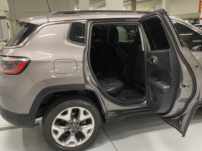 jeep compass 2.0 16v diesel longitude 4x4 automatico 4p 202011
