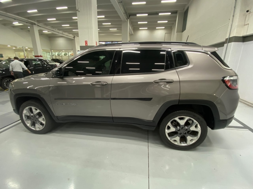 jeep compass 2.0 16v diesel longitude 4x4 automatico 4p 20205