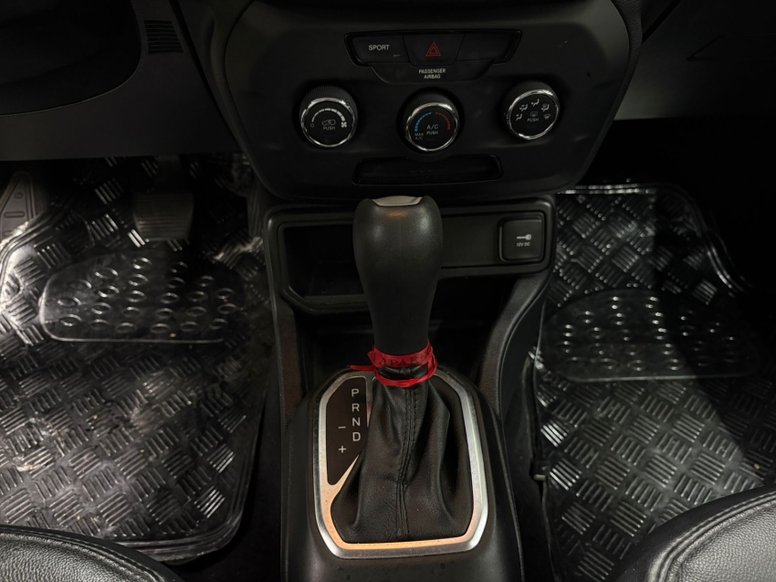 jeep renegade 1.8 16v flex 4p automatico 20198