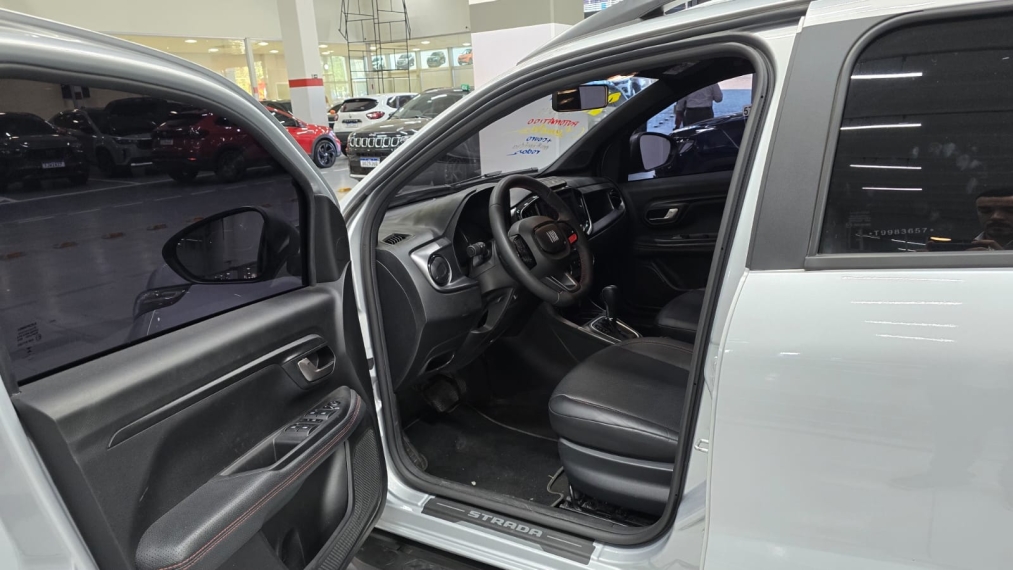 fiat strada 1.0 turbo 200 flex ultra cd cvt 4p automatico 20266