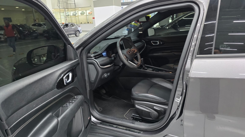 jeep compass 1.3 t270 turbo flex longitude at6 4p automatico 20226