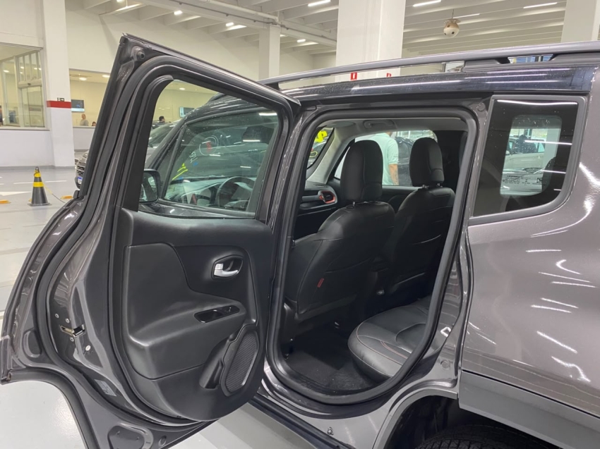 jeep renegade 1.3 t270 turbo flex trailhawk 4x4 at9 4p automatico 202212