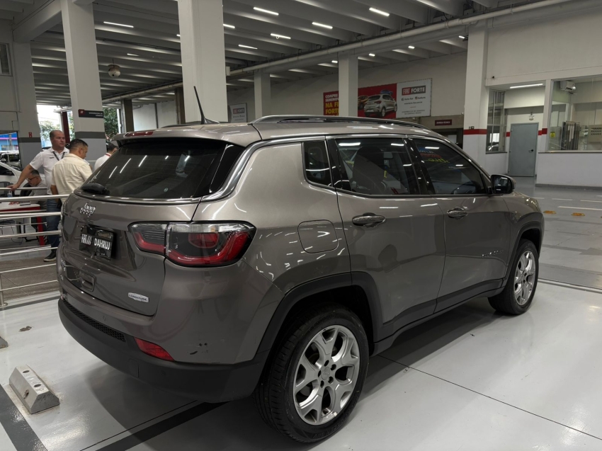 jeep compass 2.0 16v diesel longitude 4x4 automatico 4p 202113