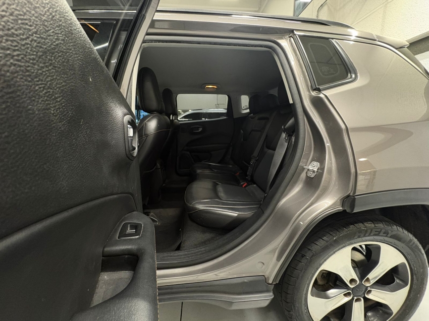 jeep compass 2.0 16v flex longitude automatico 4p 201812