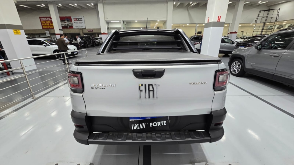 fiat strada 1.3 firefly flex volcano cd cvt 4p automatico 202214