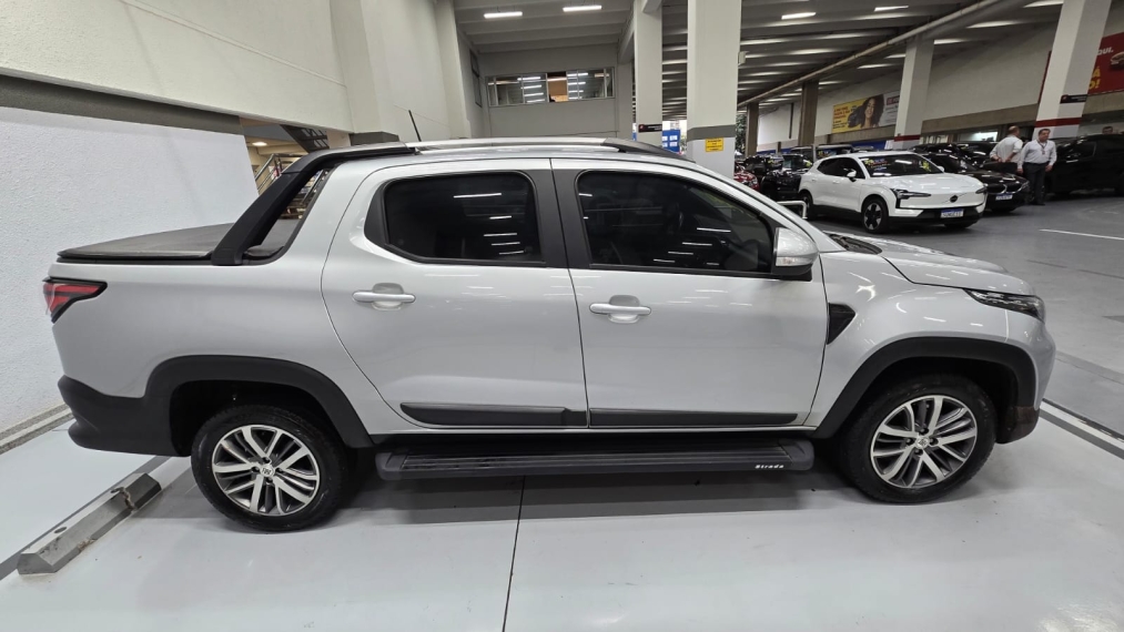 fiat strada 1.3 firefly flex volcano cd cvt 4p automatico 20224