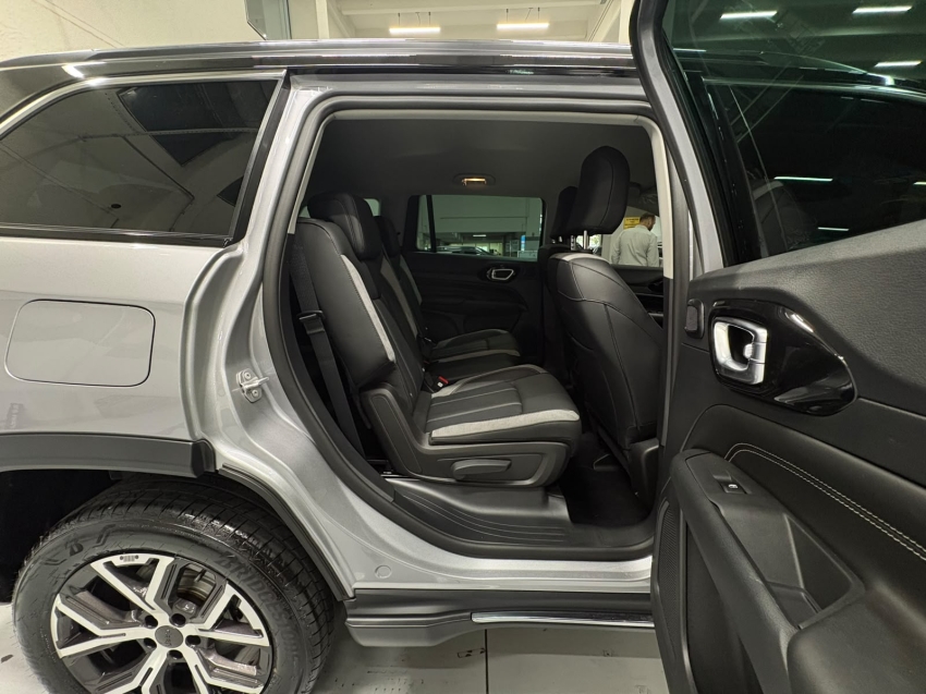 jeep commander 1.3 t270 turbo mhev limited at6 hibrido 4p automatico 202713